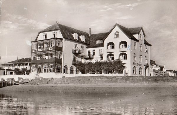 AK - Wyk auf Föhr / - Strandhotel - von 1964 / - 1113