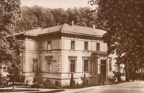 AK - Bad Freienwalde / Brunnenhotel - von 1939 / - 1985 -