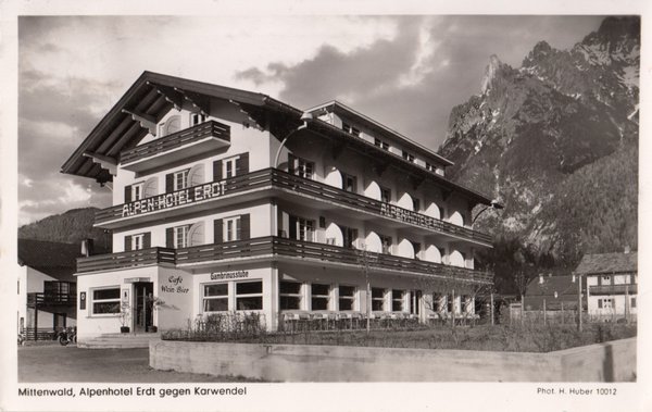 AK - Mittenwald / Alpenhotel Erdt - ca. 50er Jahre / - 2330 -
