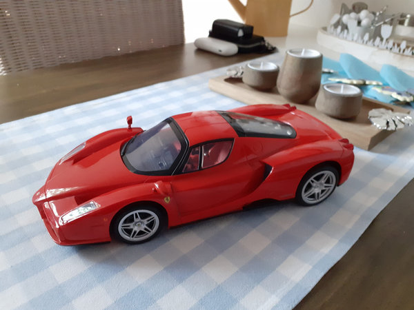 Ferrari - Vitrinen Modell  - sehr gut erhalten  / - 3343 -